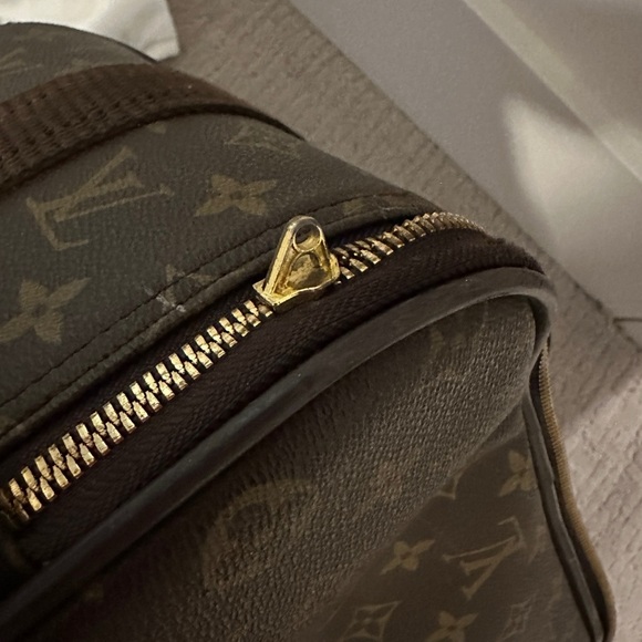 Louis Vuitton Roller Suitcase - Picture 5 of 5